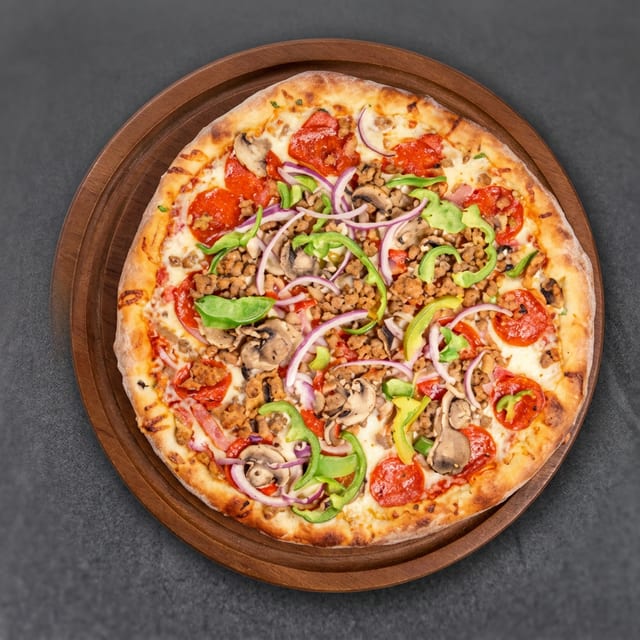 Mama Mia Pizza.